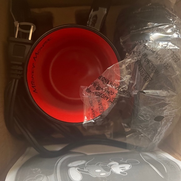 Disney MICKEY MOUSE MUG WARMER - Picture 3 of 3